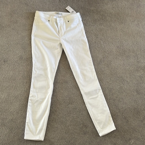 Abercrombie & Fitch Jean Legging Mid Rise Brand new w/ tags. White size 4R - Picture 2 of 4